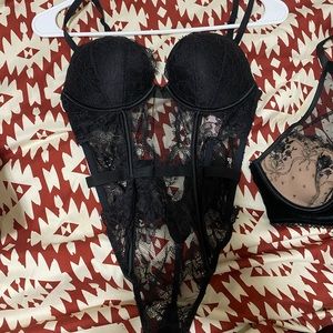 NWT - Victoria’s Secret lingerie extra small super cute push-up bra.